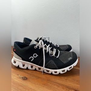 Cloud X Textile Women's Low-Top Sneakers | Size Women’s 8 | Black Pearl